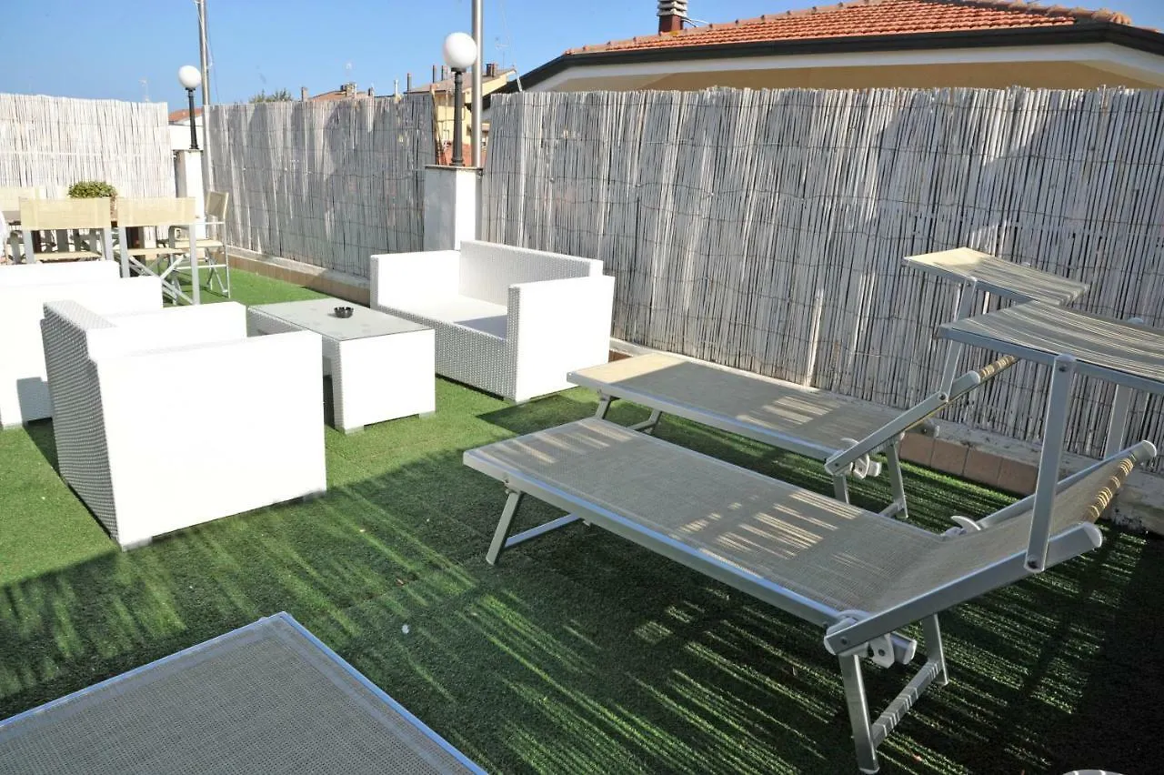 רימיני Residence Venturelli 0*,